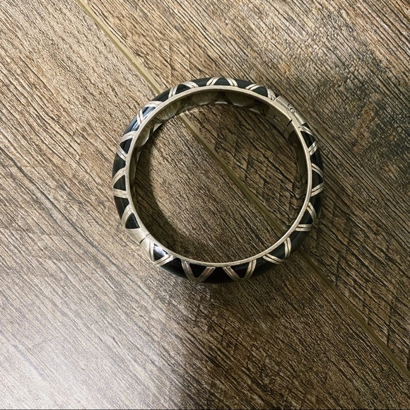 Angelique De Paris Grey Bamboo Wide Resin Bracelet Bangle Jewelry - Picture 2 of 7